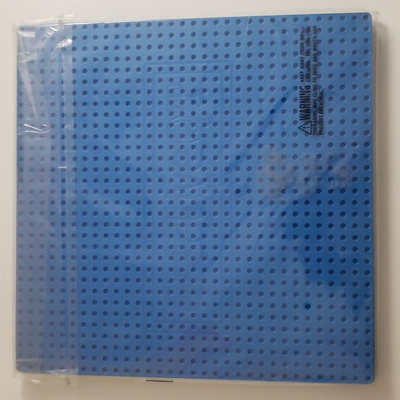 4 Creative QT (Lego compatible) Building Block baseplates - Green and Blue - Picture 2 of 3